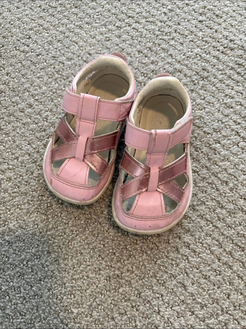 Girls Pink Closed-Toe Strappy Sandals with Hook-and-Loop Closure